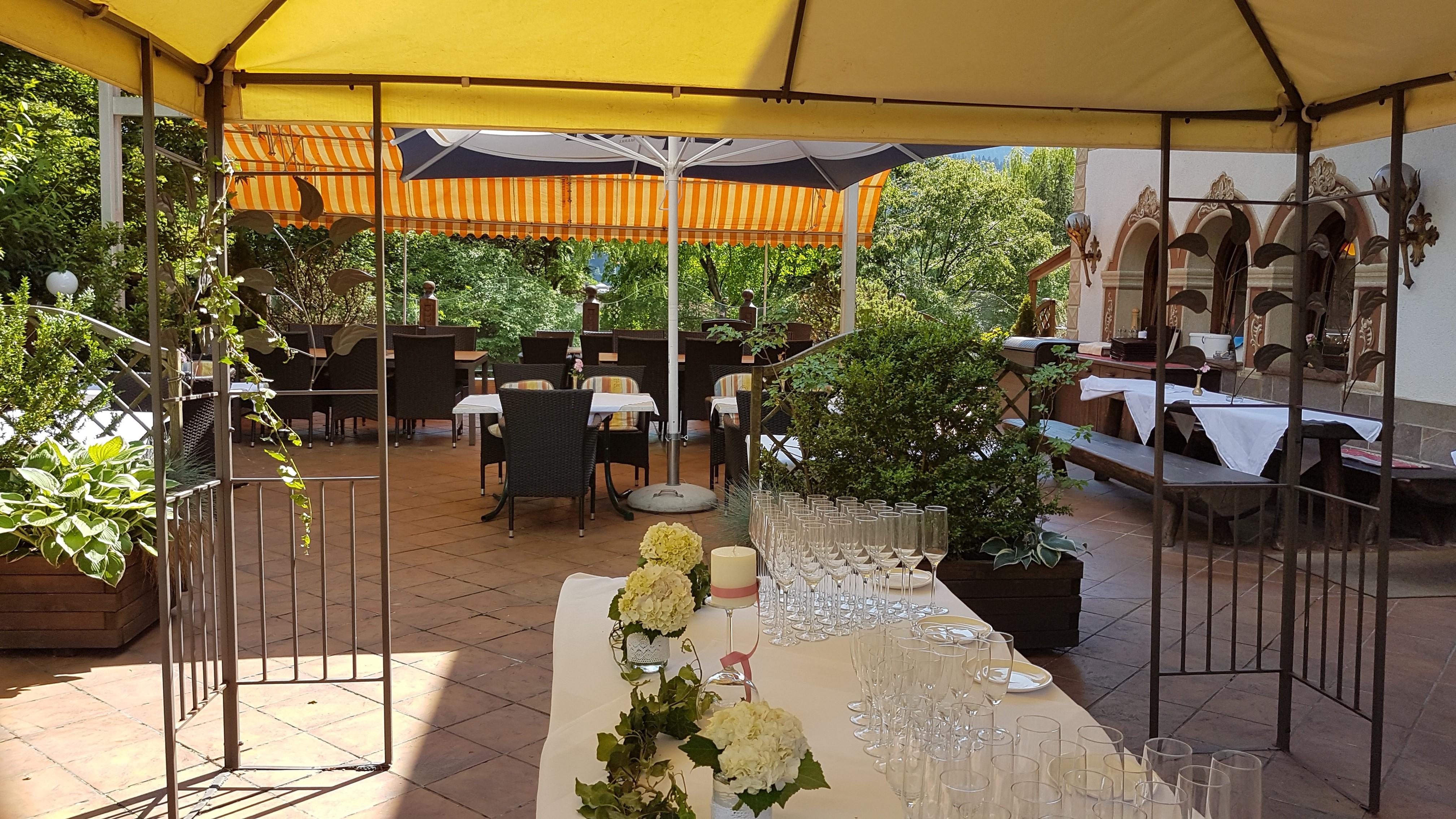 Hotel Tyrolis Zirl Bagian luar foto