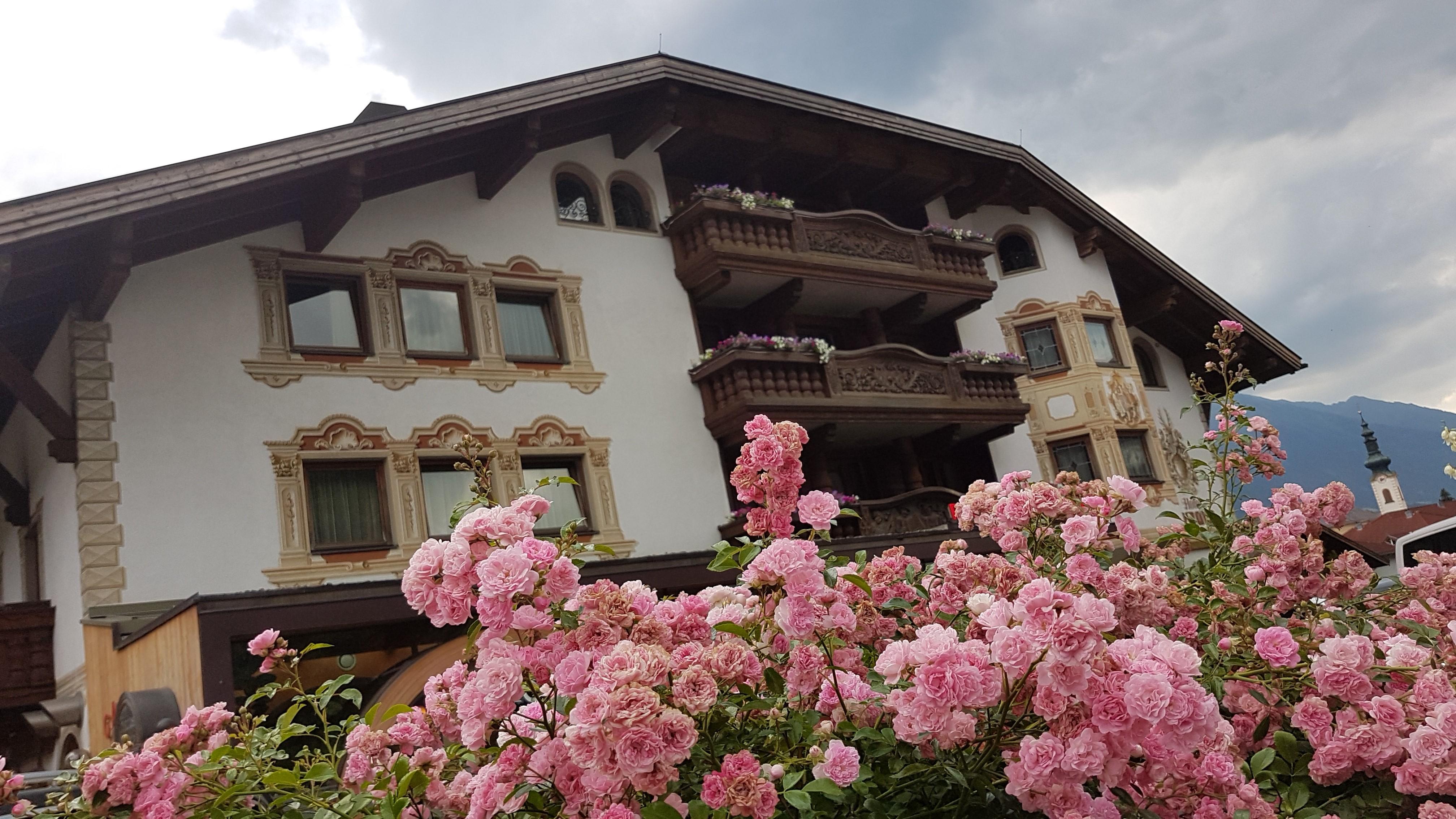 Hotel Tyrolis Zirl Bagian luar foto