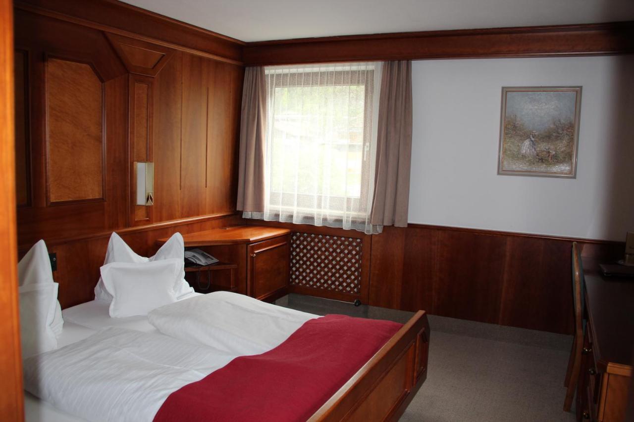 Hotel Tyrolis Zirl Bagian luar foto
